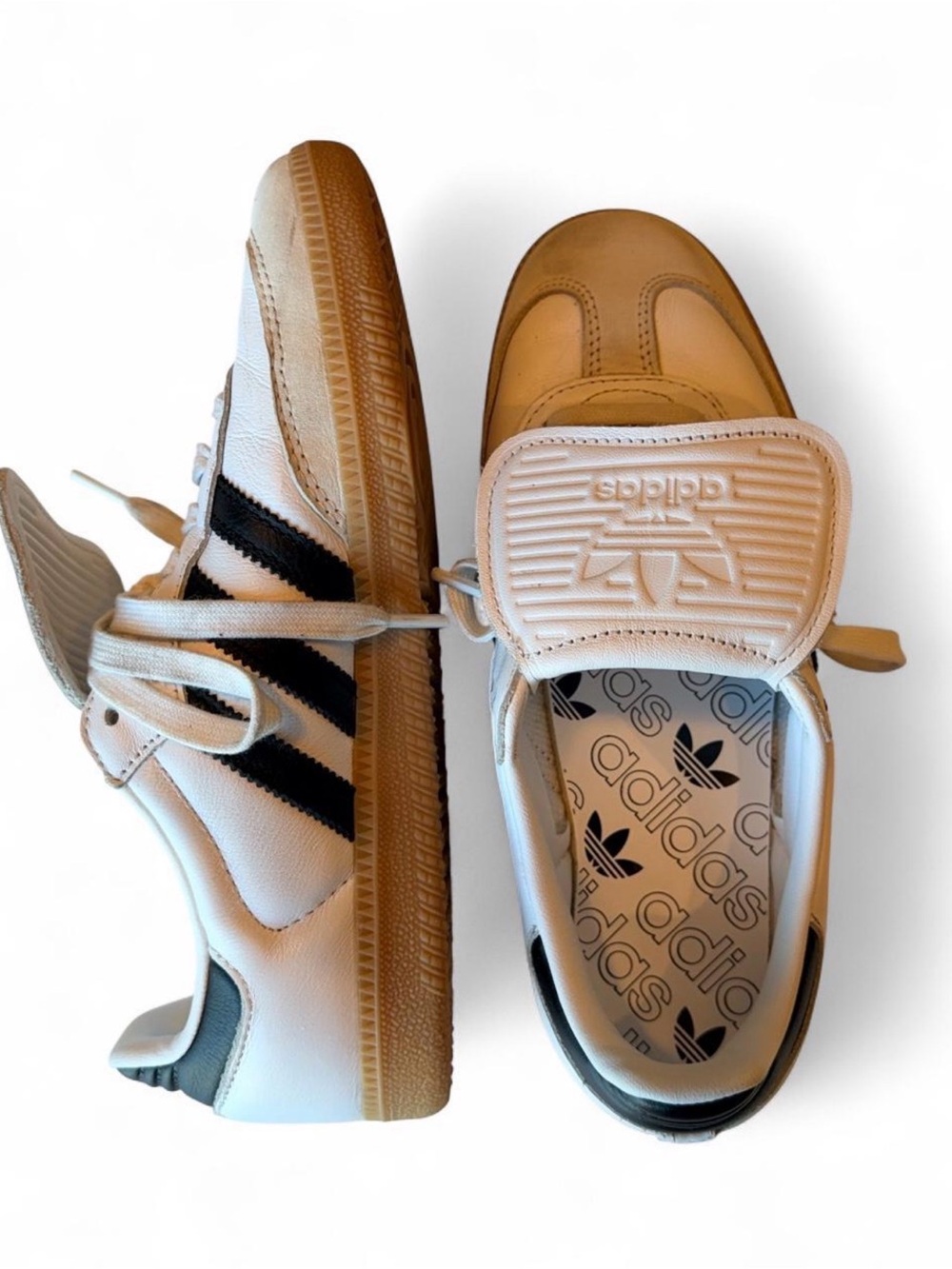 ADIDAS WOMENS SAMBA LONG TONGUE SHOES 👟 A lace up legendary lightweight classic